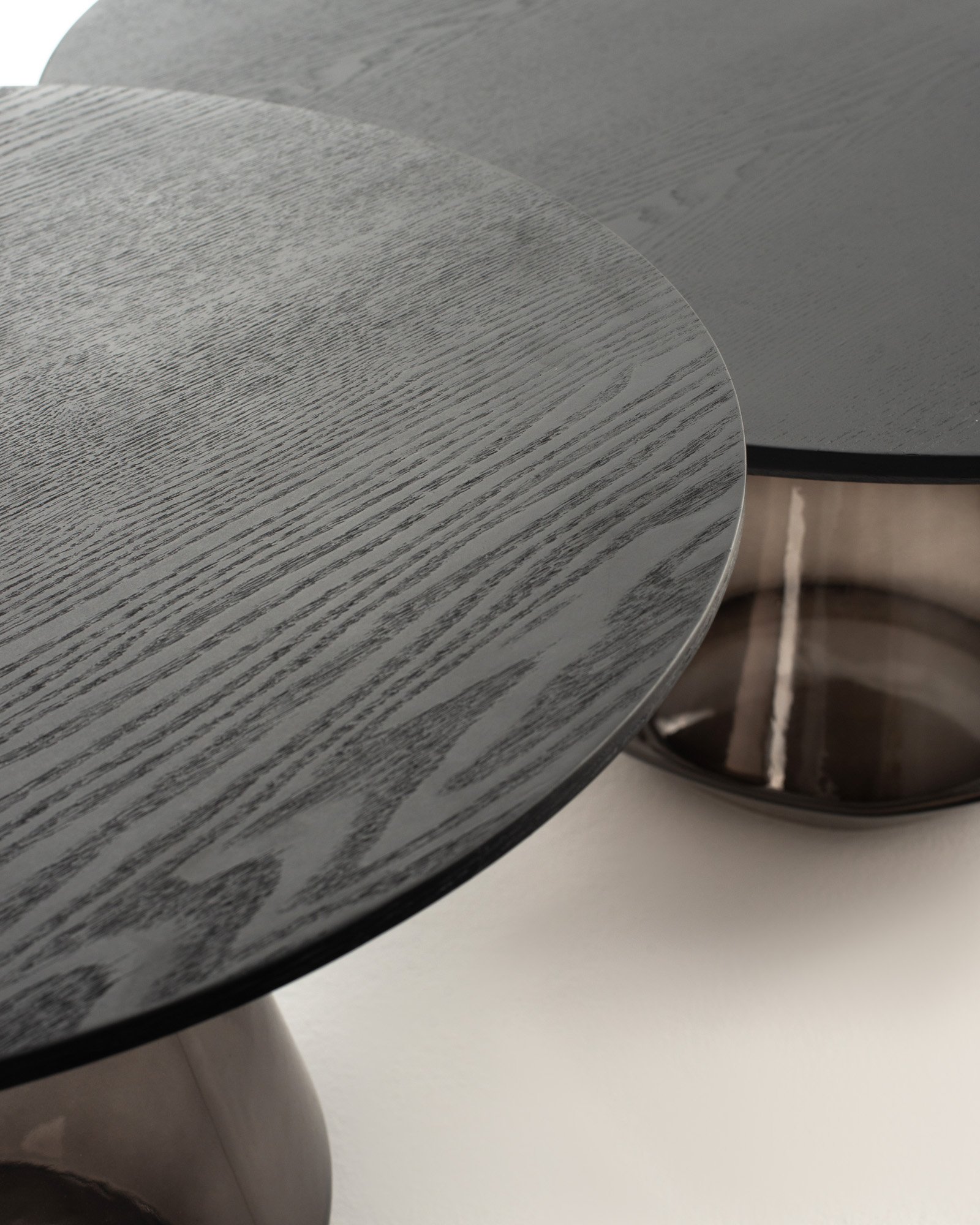 CHROMA Glass TABLES Thumbnail